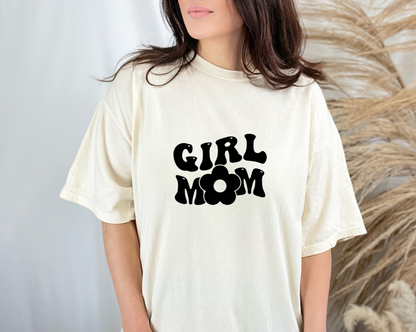 GIRL MOM TEE